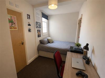 Picture 4